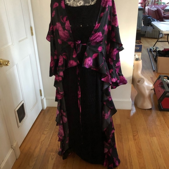 Venus size XL black & pink floral print high / low duster ties at front - Picture 9 of 16
